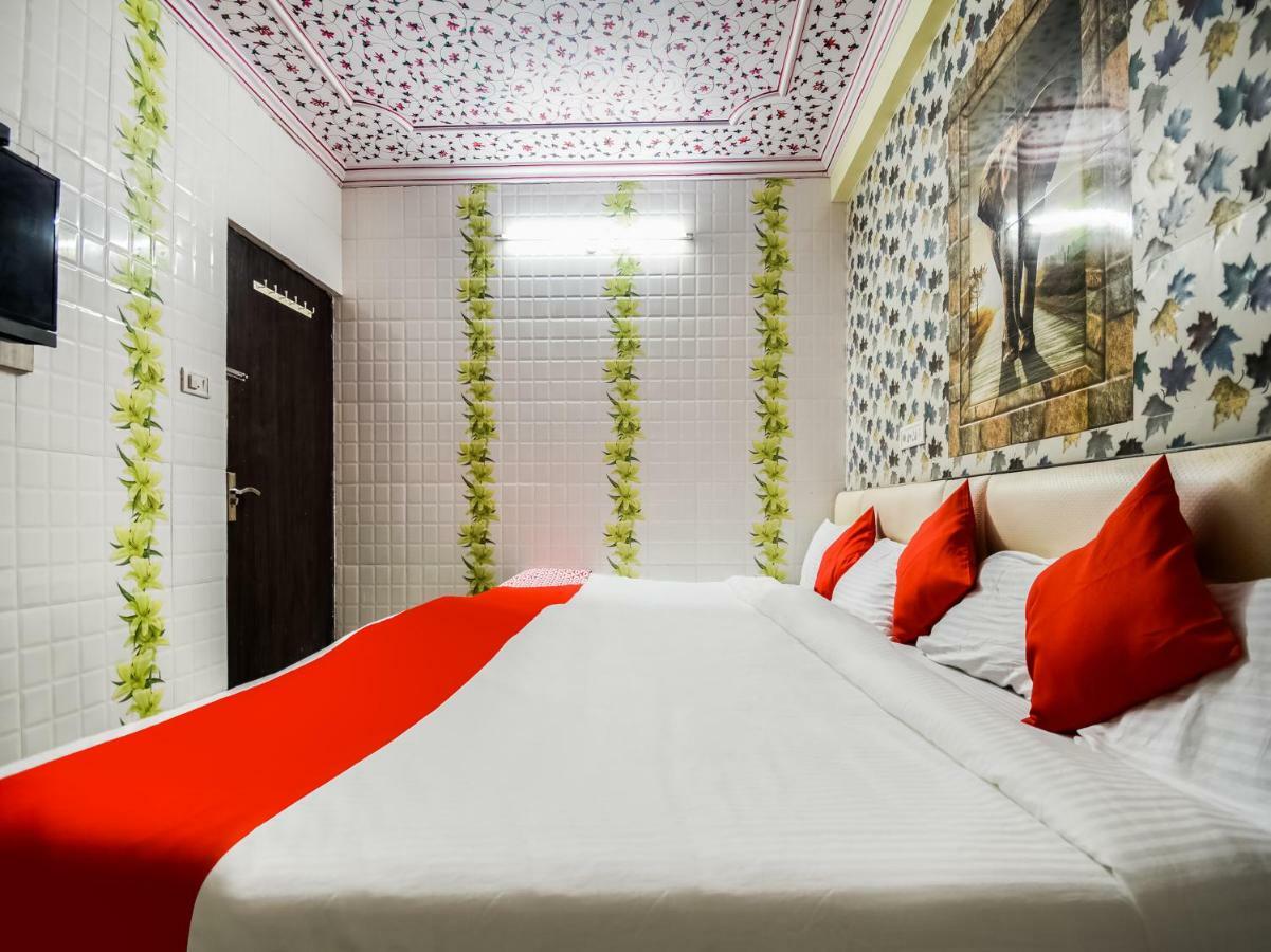 Oyo 48665 Kesar Palace Amer Exterior photo